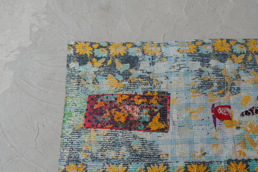 インド産　ヴィンテージ　カンタキルト　パッチワーク　手織り刺繍　手刺繍　ラリーキルト　ソファカバー　ヴィンテージ雑貨　民芸品　キルト専門店　amaleh