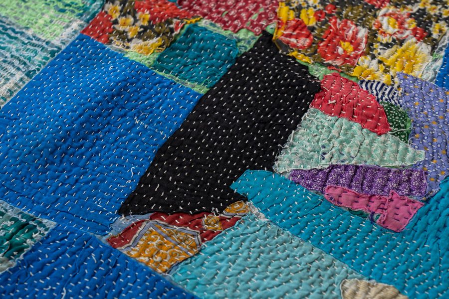 インド産　ヴィンテージ　カンタキルト　パッチワーク　手織り刺繍　手刺繍　ラリーキルト　ソファカバー　ヴィンテージ雑貨　民芸品　キルト専門店　amaleh