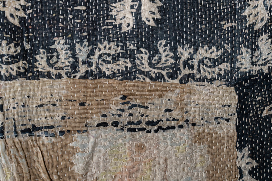 インド産　ヴィンテージ　カンタキルト　パッチワーク　手織り刺繍　手刺繍　ラリーキルト　ソファカバー　ヴィンテージ雑貨　民芸品　キルト専門店　amaleh