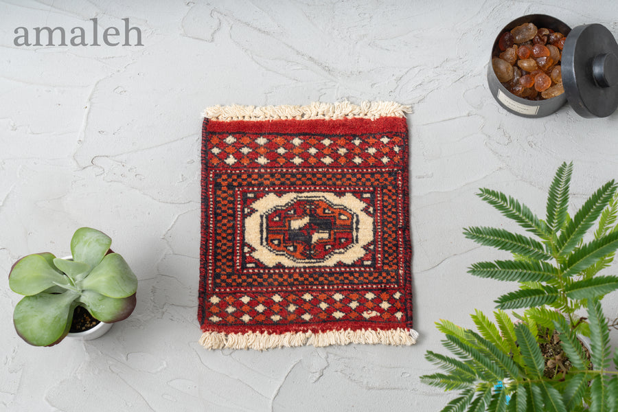 パキスタン産　1990年代　ミニラグ　ヴィンテージミニラグ　小さなサイズの絨毯　ヴィンテージラグ　手織り絨毯　ヴィンテージラグ専門店amaleh 通販