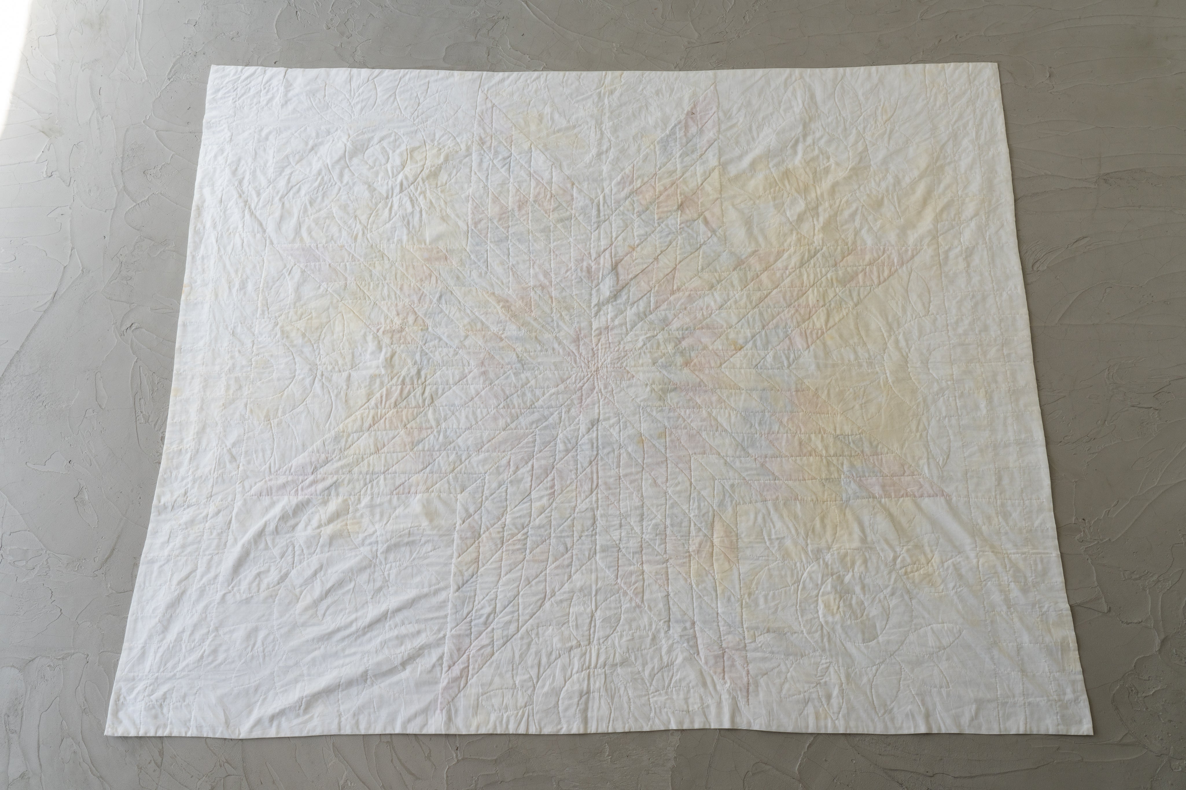 アンティークキルト✴︎パッチワークキルト アンティークキルト風ミニキルト／SOLD OUT／古き良き時代の素朴な