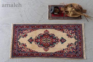イラン産　1990年代　ヴィンテージラグ　ペルシャ絨毯　手織り絨毯　メダリオン　華々しい素敵なカーペット　手織り絨毯　ビンテージ　ヴィンテージラグ専門店amaleh 通販