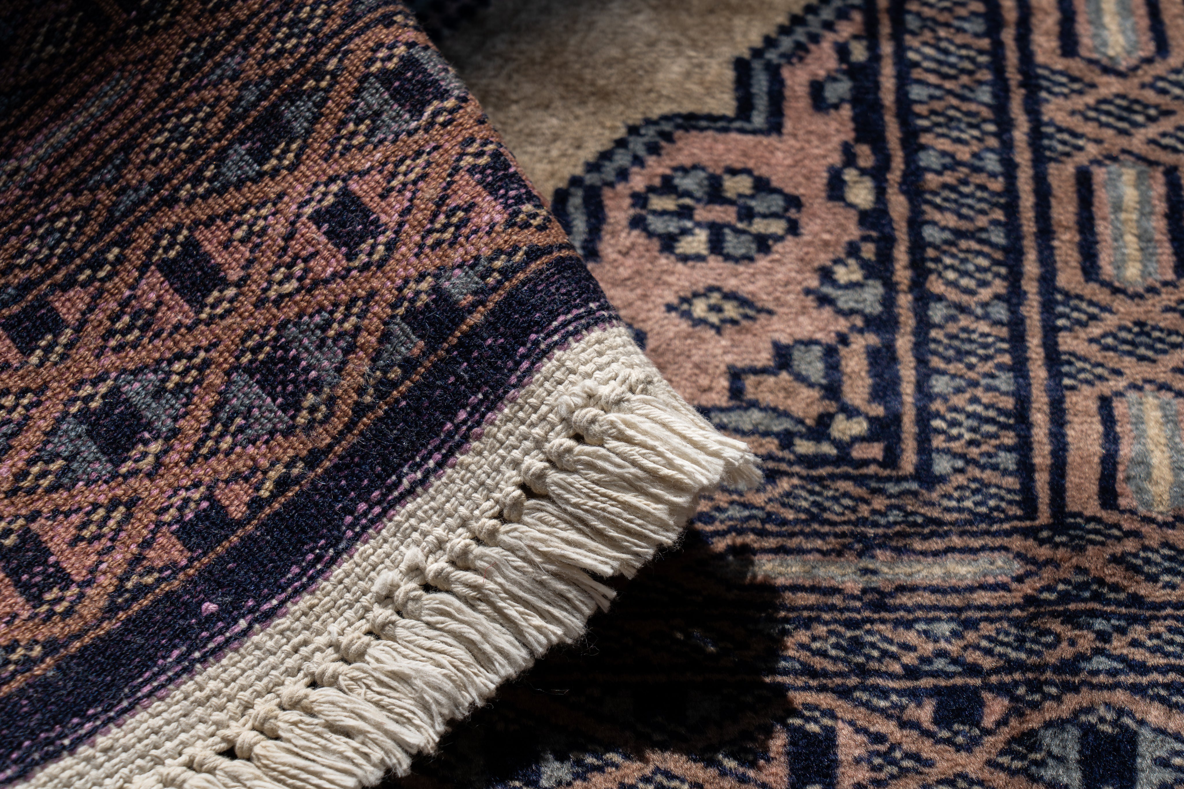 パキスタン産 1990年代 ヴィンテージラグ】手織り絨毯-ヴィンテージ