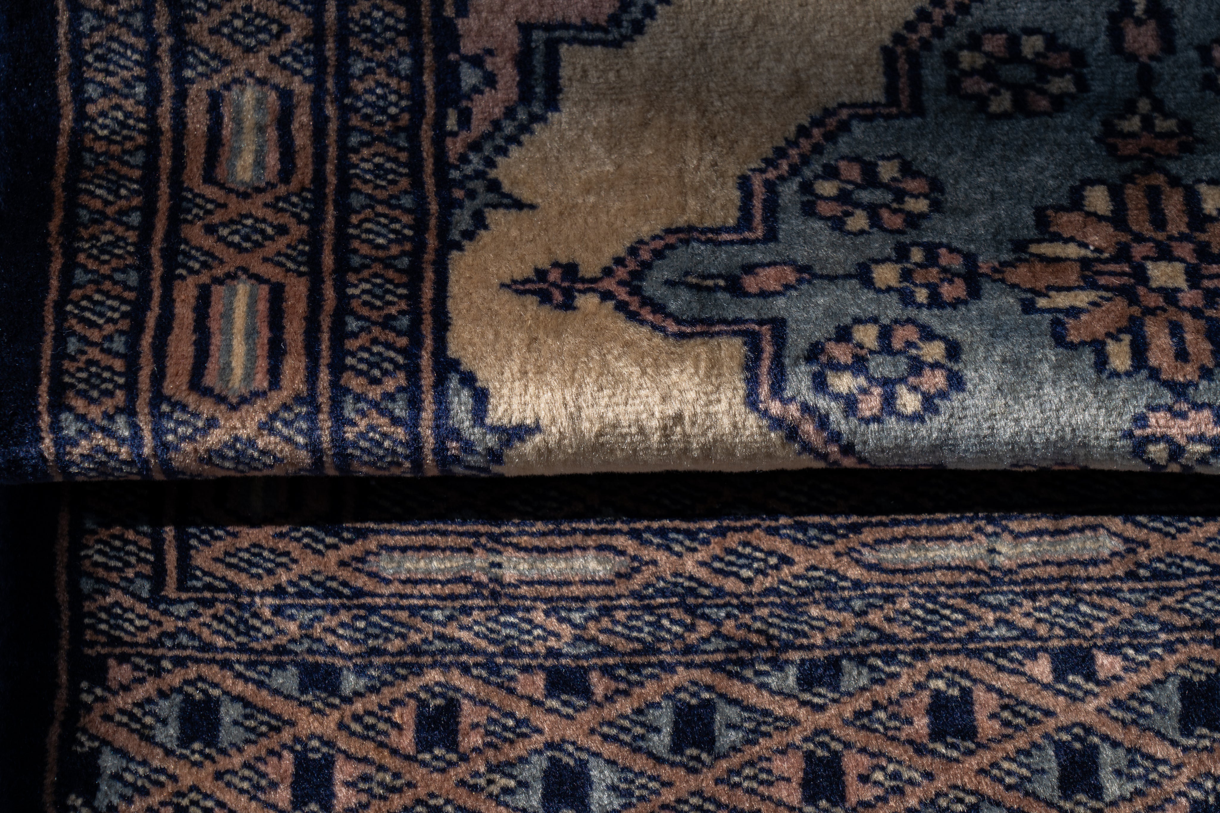 VintageRug.03613-14_4100x.jpg?