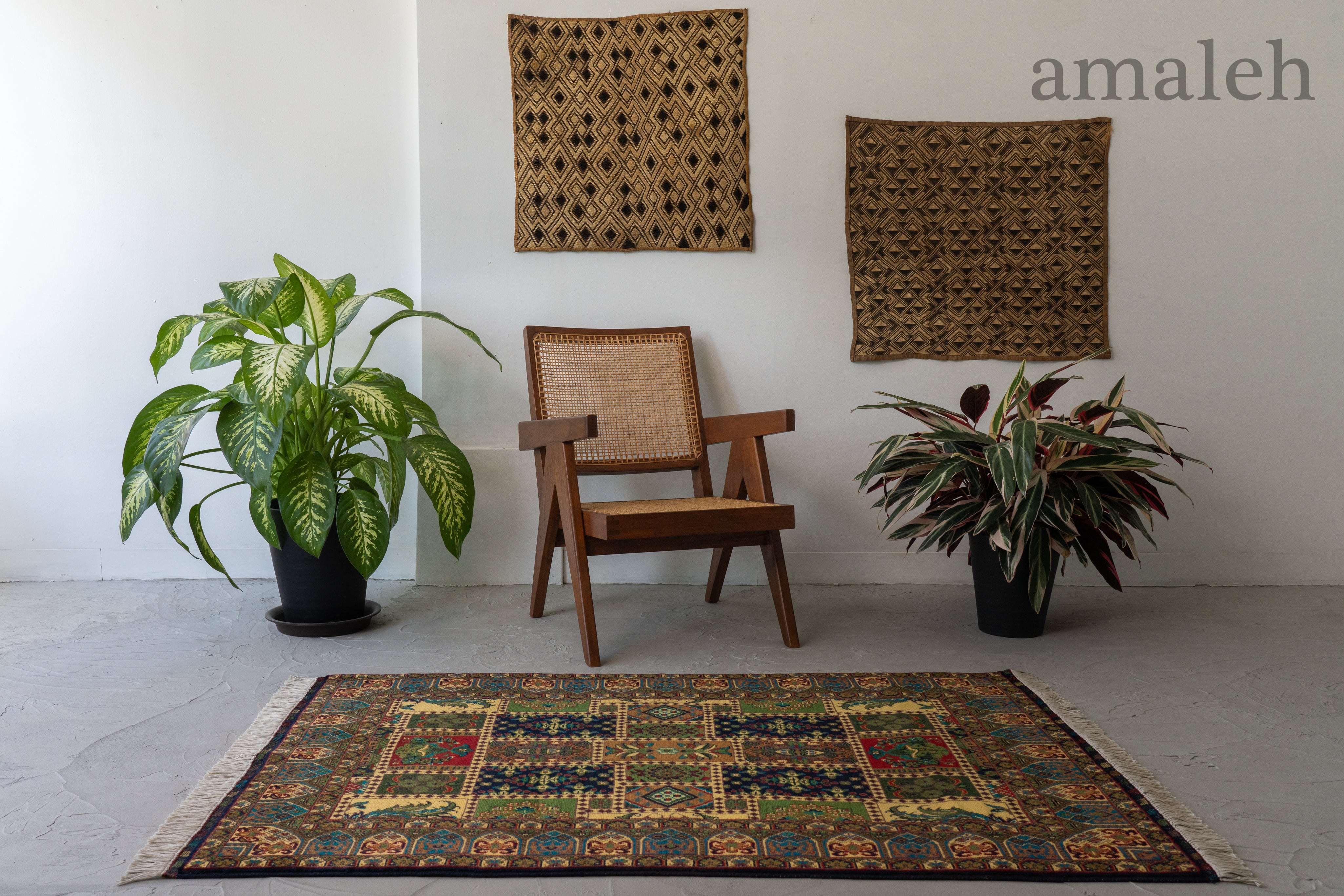 トライバルラグ　トルクメン　ヴィンテージラグ　手織り絨毯　グリーン LARGE SIZEのヴィンテージラグ・トライバルラグ・手織り絨毯