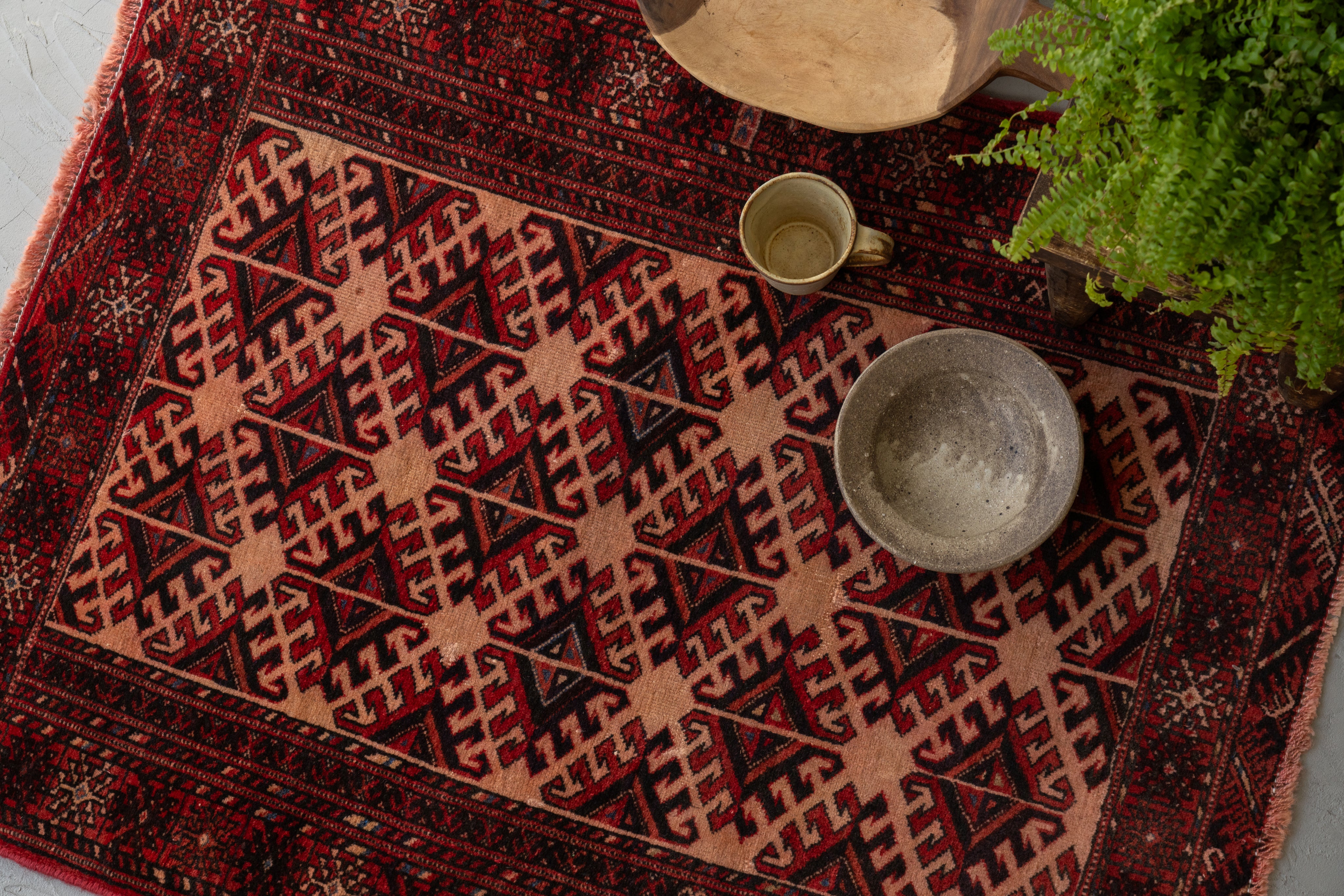 トライバルラグ　マルダリ　バルーチ族　ヴィンテージラグ　美品 ヴィンテージラグトライバルラグバルーチ族（141×89cm）緑・青・茶・赤