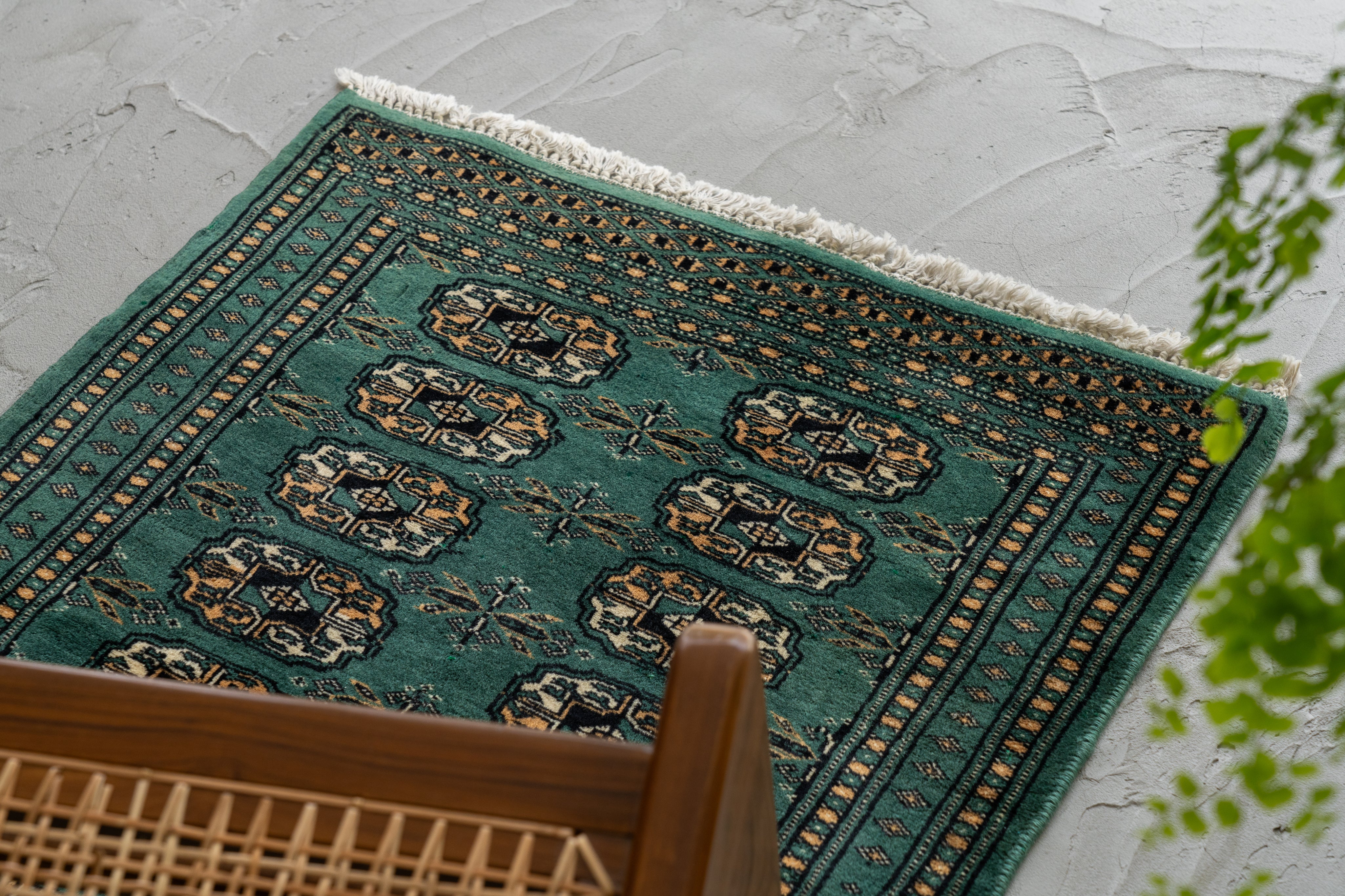 パキスタン産 1980年代 パキスタンラグ】手織り絨毯-ヴィンテージラグ