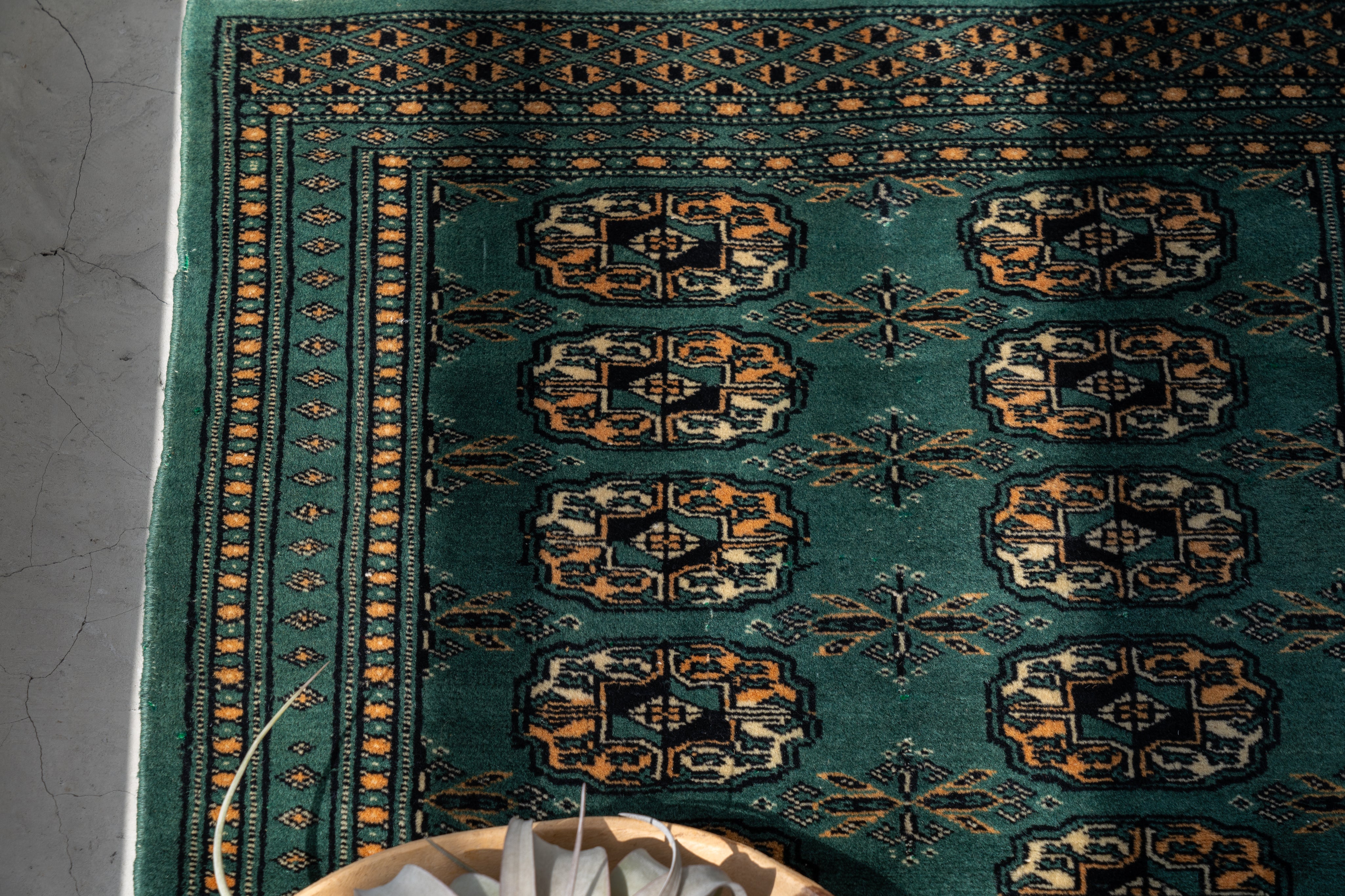 パキスタンラグ 約124cm x 80cm パキスタン産 1980年代 パキスタンラグ】手織り絨毯-ヴィンテージラグ