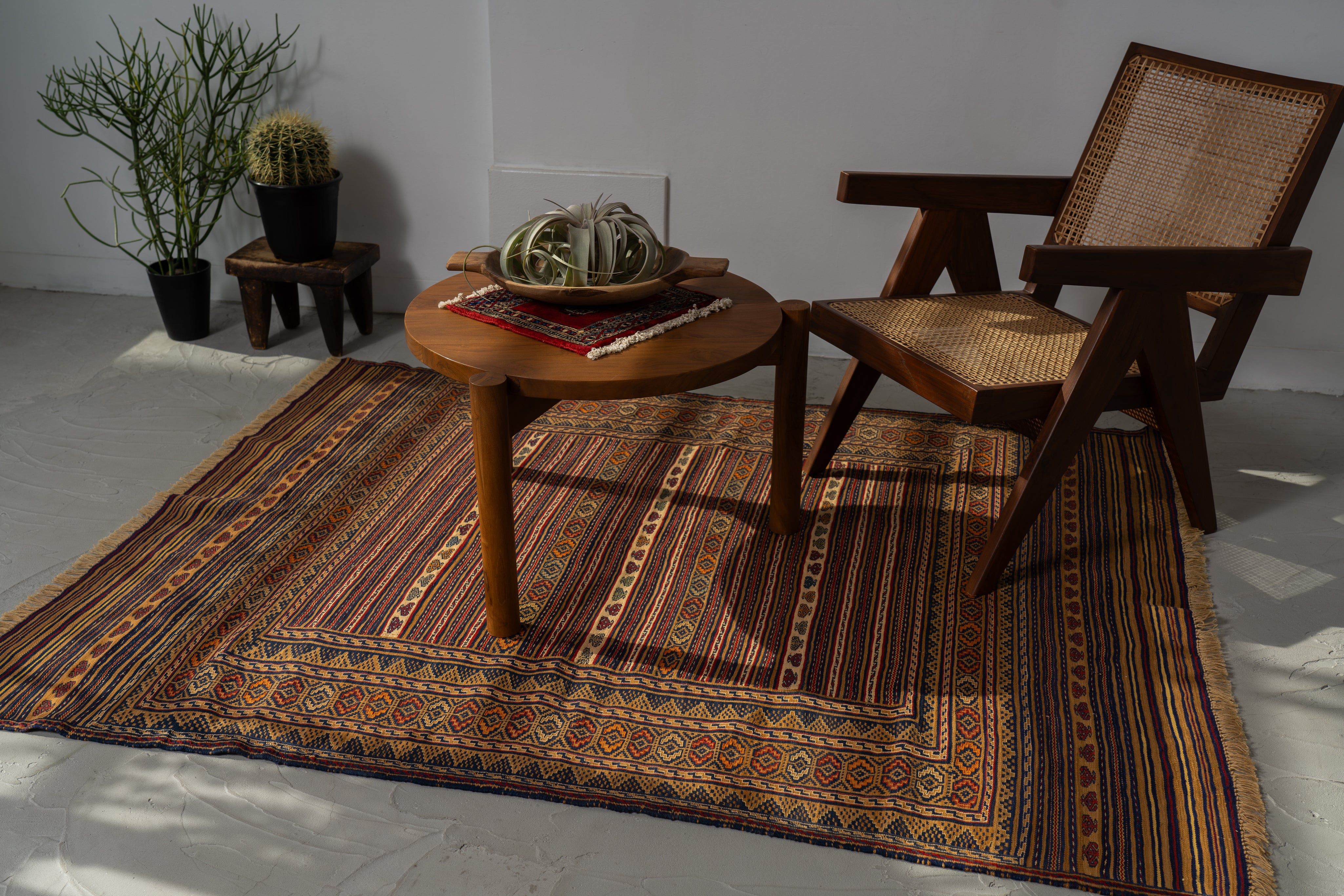 アフガニスタン ヴィンテージキリム　1990s アフガニスタン 1990年代 キリム】トライバルラグ-ヴィンテージ