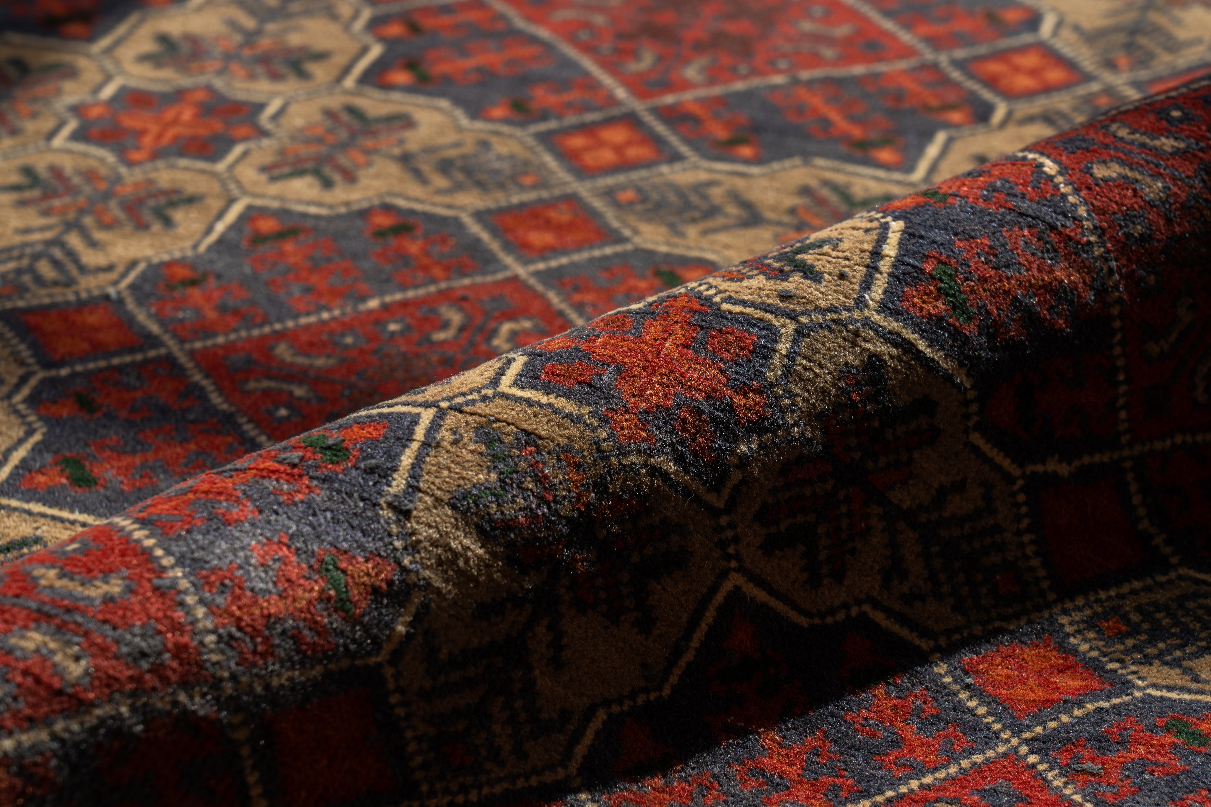 アフガニスタン産 1980年代 トルクメンラグ】トライバルラグ