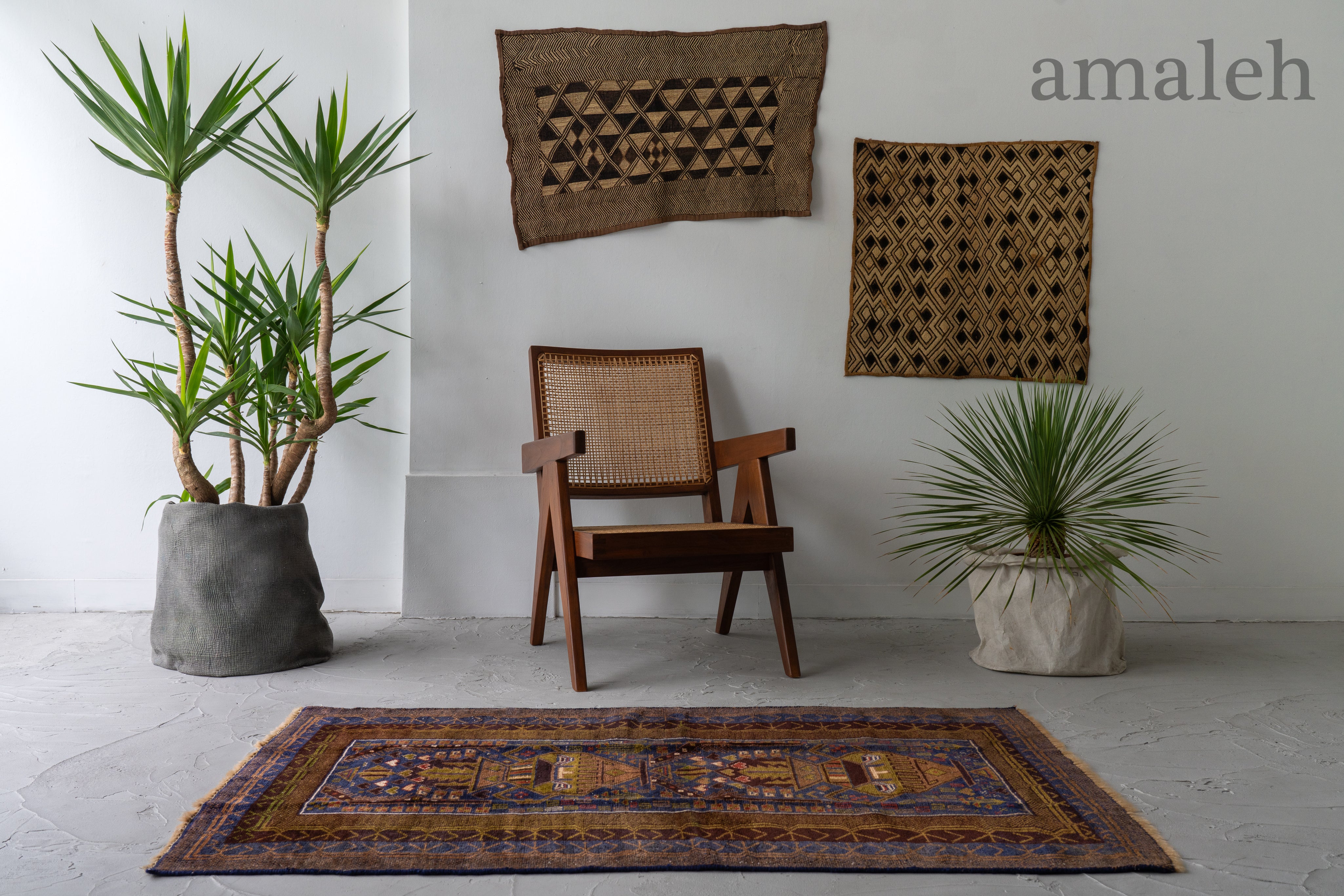 アフガニスタン産 1990年 ヴィンテージラグ】トライバルラグ