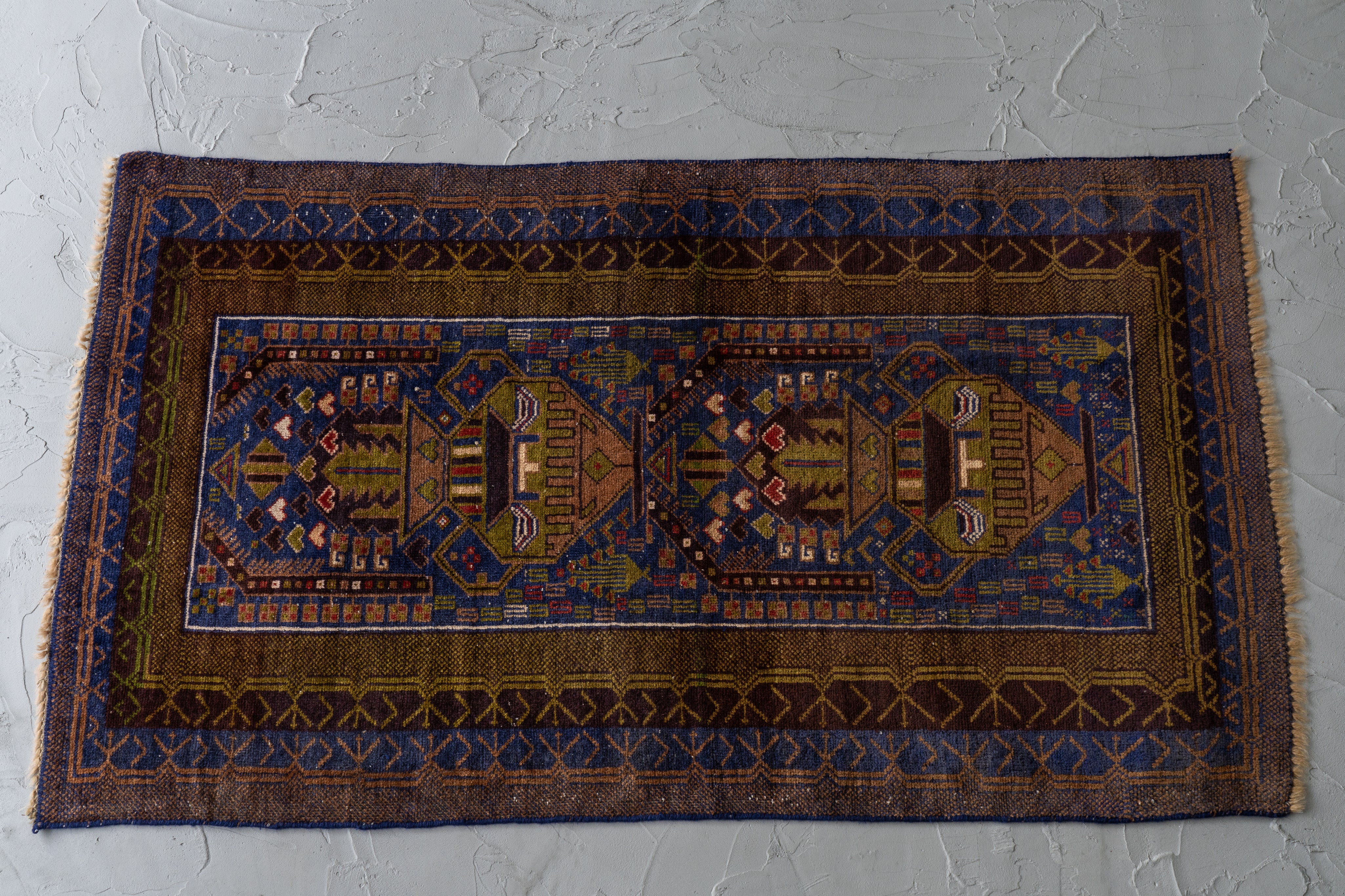 アフガニスタン産 1990年 ヴィンテージラグ】トライバルラグ