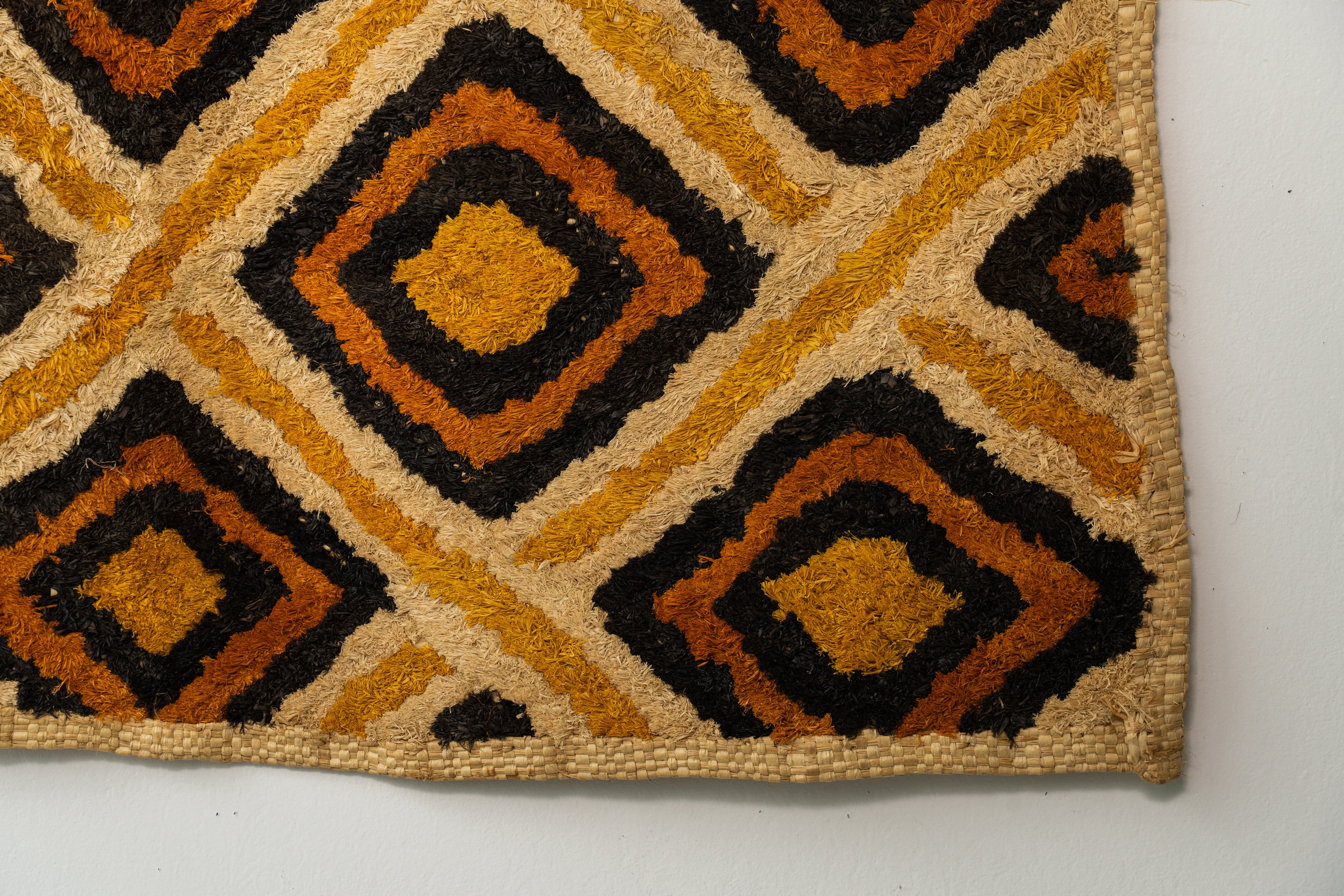 クバ王国伝統のクバクロス-KUBA TEXTILES】クバ布-草ビロード