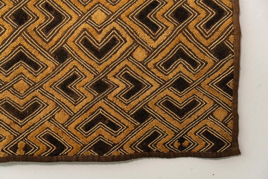 クバ王国伝統のクバクロス-KUBA TEXTILES】クバ布-草ビロード