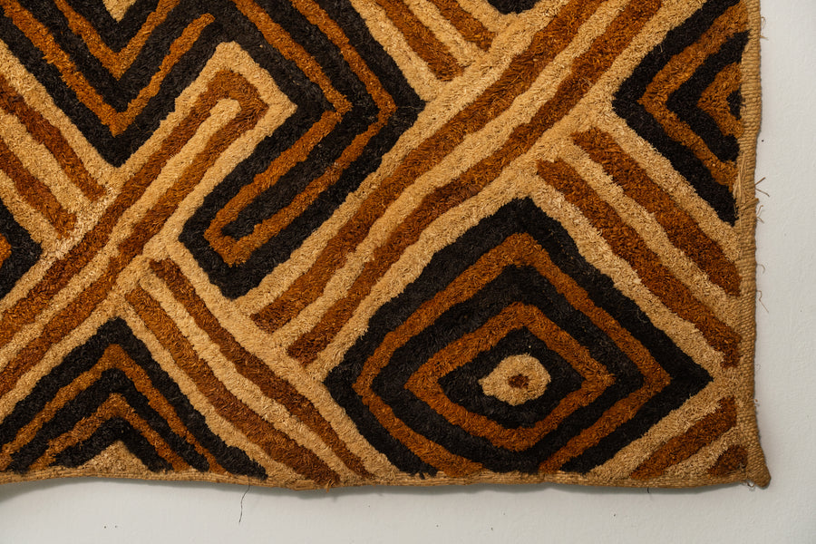 クバ王国伝統のクバクロス-KUBA TEXTILES】クバ布-草ビロード