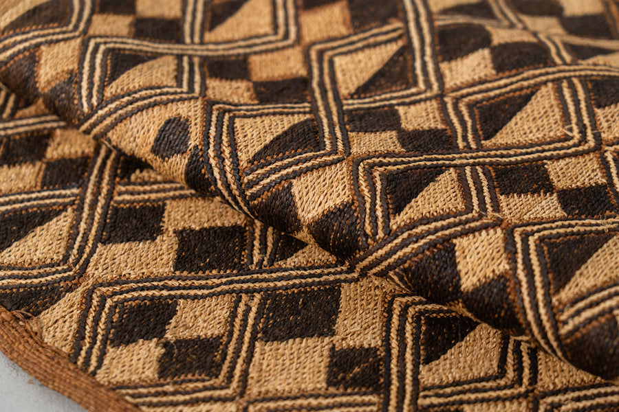 クバ王国伝統のクバクロス-KUBA TEXTILES】クバ布-草ビロード