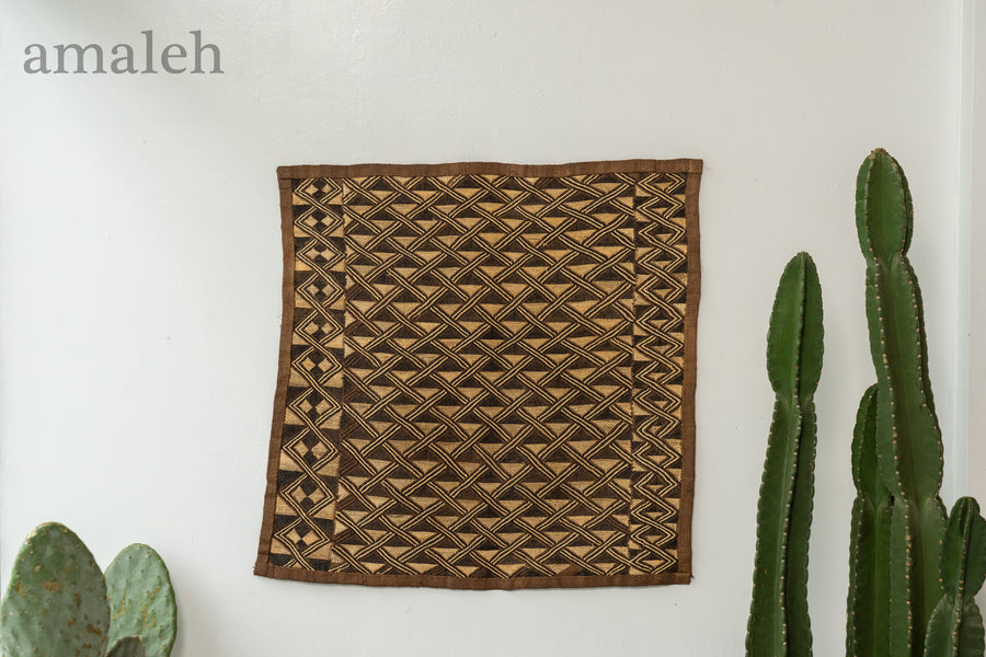 クバ王国伝統のクバクロス-KUBA TEXTILES】クバ布-草ビロード
