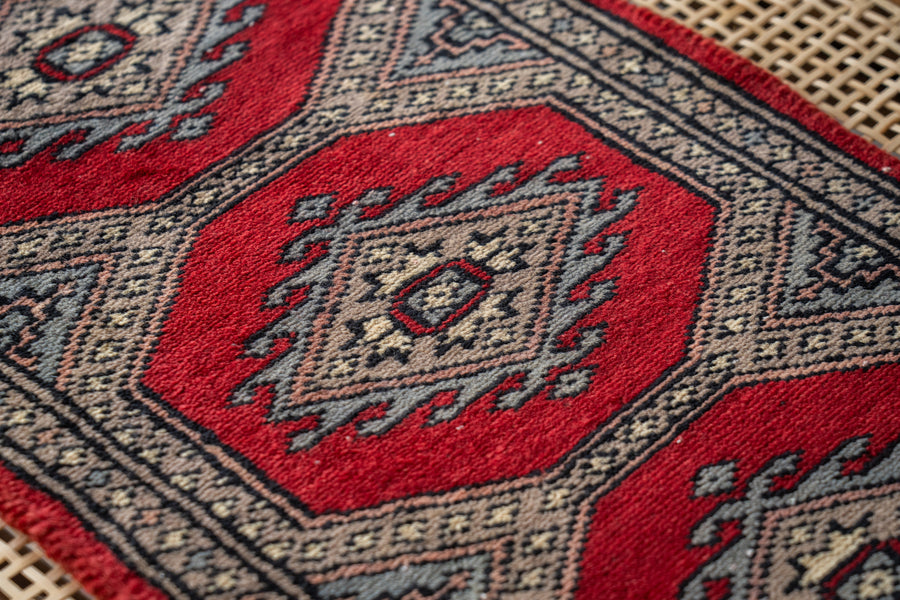 【在庫整理／大幅値引】145×90パキスタン・ラホール産 ヴィンテージラグ 145×90パキスタン・ラホール産 ヴィンテージラグ