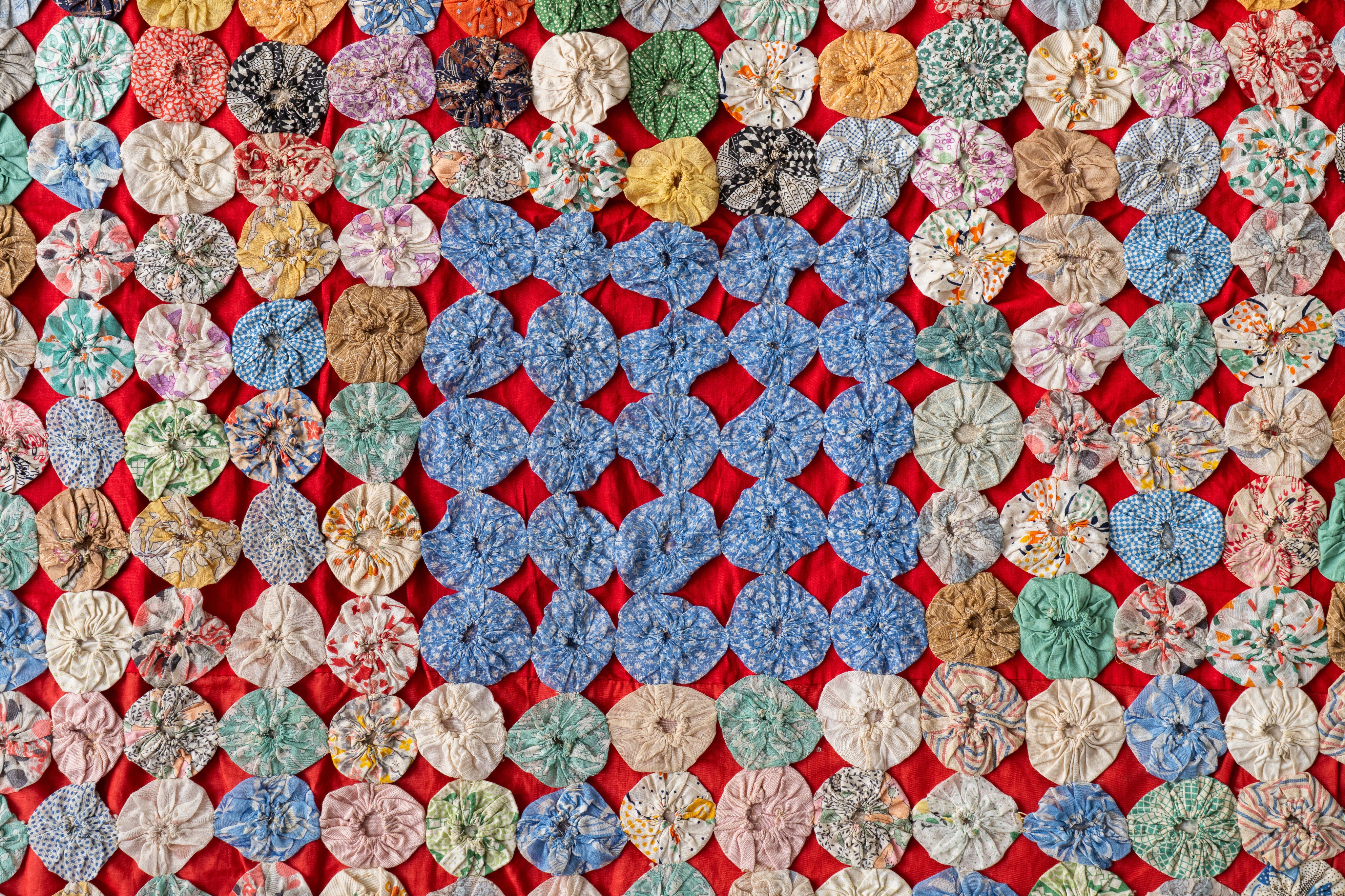 U.S.ヴィンテージ-アメリカンキルト・ヨーヨーキルト】手織り絨毯